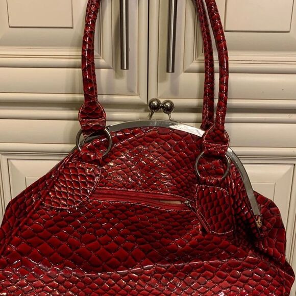 Beautiful red handbag with stones - Picture 5 of 5